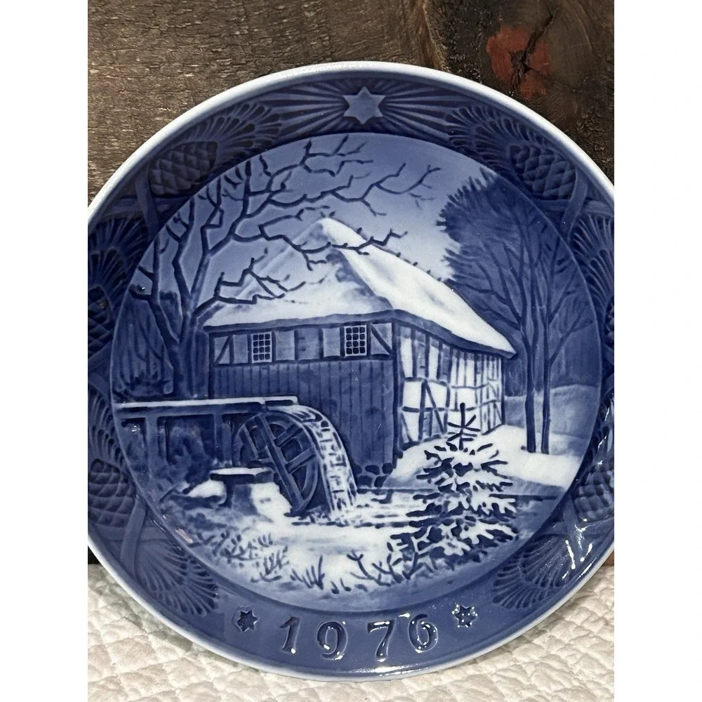Royal Copenhagen 1976 royal